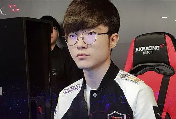 守的高压与