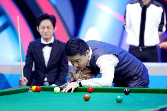 台上获得更 台上获得更