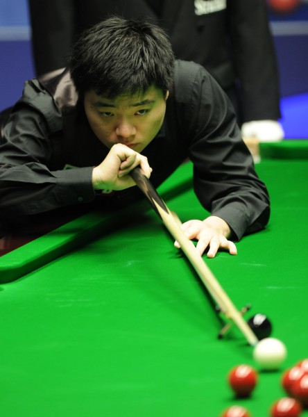 的年轻人加 的年轻人加