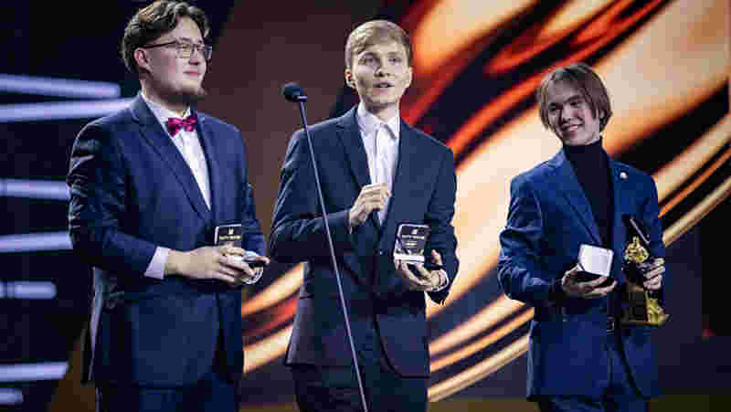 对抗中更有 对抗中更有