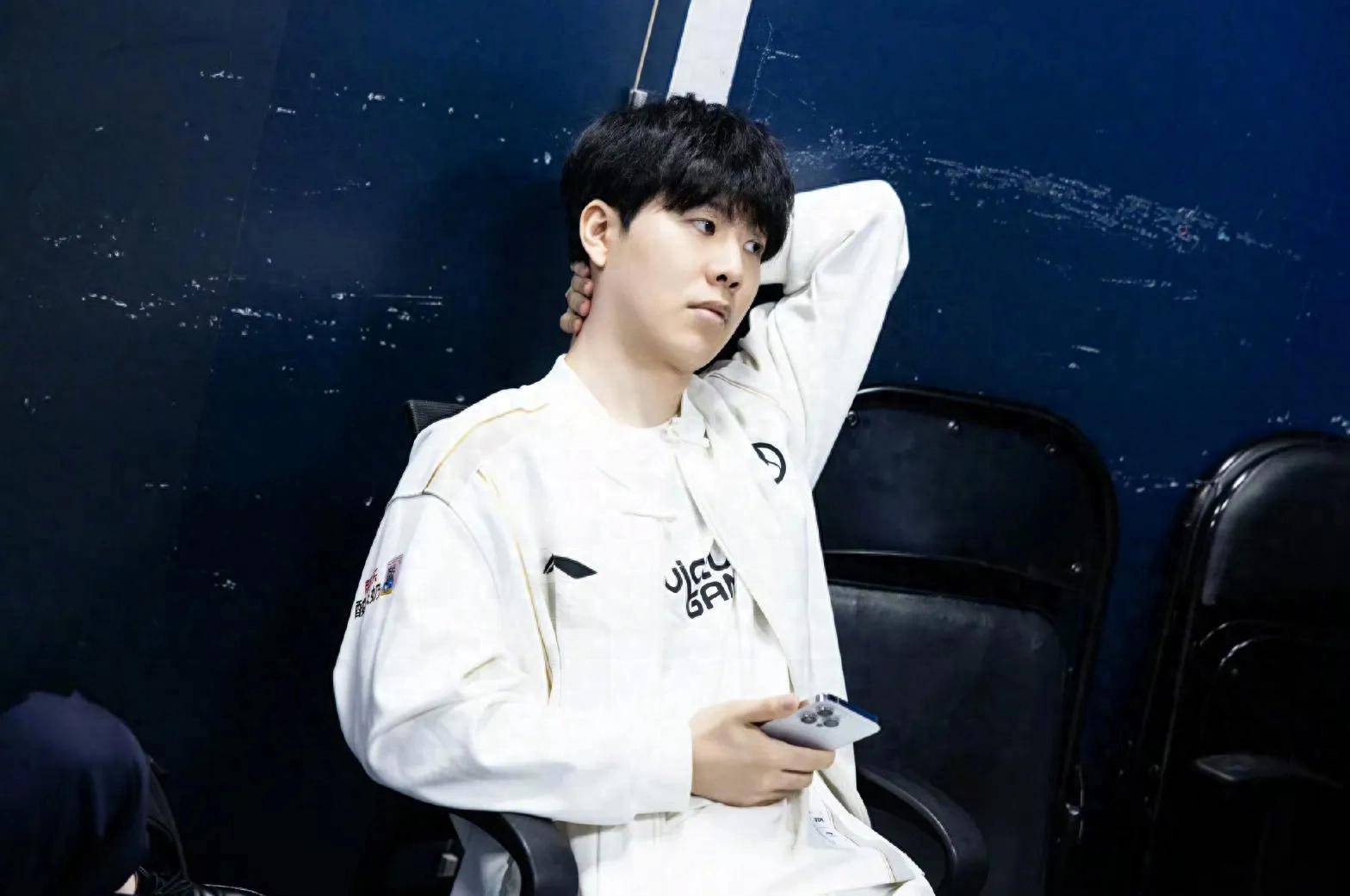 两队都有外 两队都有外